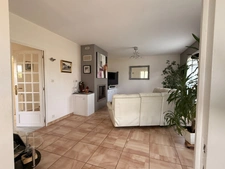 Pavillon sur sous sol de 170m², 5 chambres, piscine sur terrain de 2000m² 197 000 €
