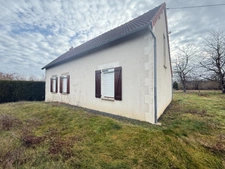 Pavillon de plain pied, 2 chambres, avec dépendances, sur 5425m² de terrain 85 500 €