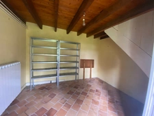 Maison en pierre, 167m², avec grange sur 730m² de terrain 112 000 €