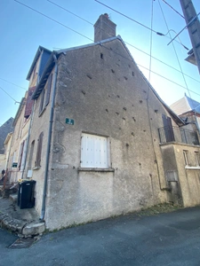Maison de ville en pierre à rénover, 54m², 19 500 €