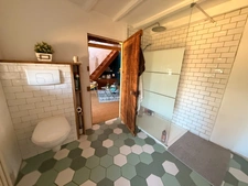 EN EXCLUSIVITE ! Maison en pierre de 115m2 + dépendances sur 4079m2 de terrain 89 990 €