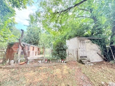 Longère en pierre 90m², sur terrain de 2379m² 69 990 €