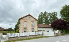 EN EXCLUSIVITE Maison 184m², 4 chambres avec dépendances sur 4396m² de terrain 149 900 €