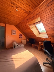 Pavillon sur sous sol de 170m², 5 chambres, piscine sur terrain de 2000m² 197 000 €