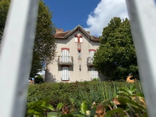 EN EXCLUSIVITE ! Manoir de 170m² avec son annexe de 50m² et ses dépendances sur terrain de 8861m² 244 000 €