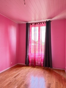 En exclusivite ! Maison de village, 300m², 10 chambres avec dépendances sur 3489m² de terrain 178 500 €