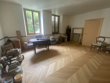 Demeure de 284m², 11 pièces, 7 chambres avec 600m² de dépendances, terrain de 2200m² 211 000 €