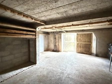 Pavillon élevé sur sous sol, 79m², 3 chambres sur 626m² de terrain 54 000 €