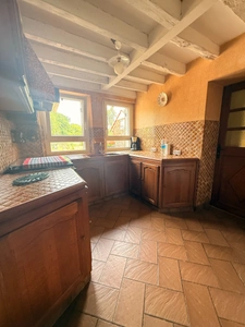 Maison de caractère en pierre, 134m², 4 chambres, Terrain de 2 668 m², proche des Trois Lacs 129 900 €