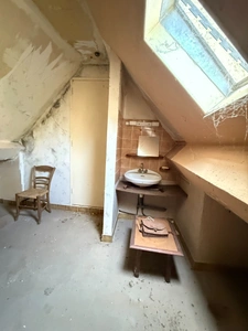 EN EXCLUSIVITE ! Maison en pierre à restaurer 72m² sur terrain de 205m², 19 000 €