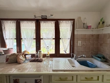  Longère en pierre 90m², sur terrain de 2379m² 69 990 €