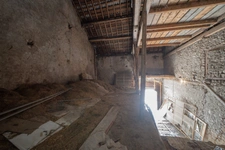 Grange à rénover avec permis de construire déposé - Ballon (01) -  Valserhône