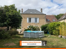 Maison de caractère 180 m² rénovée par architecte (travertin, laine de bois) sur jardin 700 m² — À l'orée de la forêt
