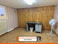Maison 3 chambres avec sous-sol aménageable + grand garage – fort potentiel
