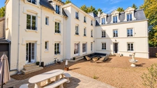 Demeure d'exception XVIIIe-XIXe de 450 m² sur parc clos 1 500 m² : Piscine couverte chauffée, sauna, suites et espace professionnel indépendant 73 m²