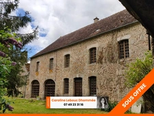 Ancien corps de ferme à restaurer - dépendances - 6000m²