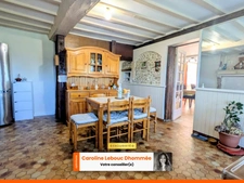 Maison en pierre avec grange et jardin arboré – Vue campagne