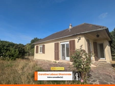 Pavillon sur sous-sol complet avec prairie 6 000 m² — Vue dégagée plein sud au calme absolu