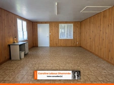 Maison 3 chambres avec sous-sol aménageable + grand garage – fort potentiel