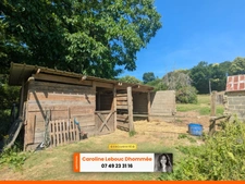 Hameau de plusieurs longères sur 2 hectares