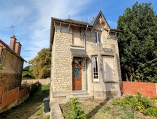 Maison de caractère à Mamers – 70 m² 2ch jardin et garage