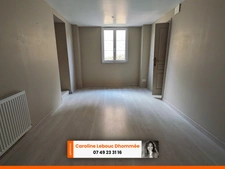 Longère en village avec 3 chambres jardin