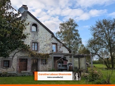 Logis du XVIe siècle dans le Perche – charme rare, dépendances 200 m² et jardin de 4000 m²