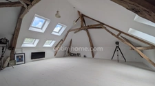 Maison de caractère 180 m² rénovée par architecte (travertin, laine de bois) sur jardin 700 m² — À l'orée de la forêt