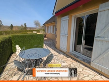 Maison contemporaine rénovée avec sous-sol complet – Prestations de qualité 