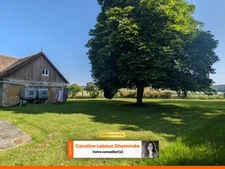 Maison en pierre avec grange et jardin arboré – Vue campagne
