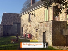 Logis du XVIe siècle dans le Perche – charme rare, dépendances 200 m² et jardin de 4000 m²
