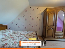 Maison en pierre avec grange et jardin arboré – Vue campagne