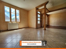 Maison sur sous sol 3 chambres garage et jardin