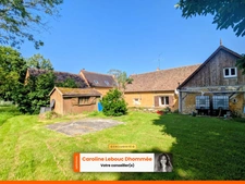 Maison en pierre avec grange et jardin arboré – Vue campagne