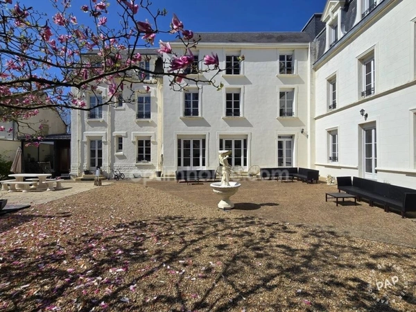 Demeure d'exception au coeur de Mamers 450m² habitables Jardin clos 1500m²