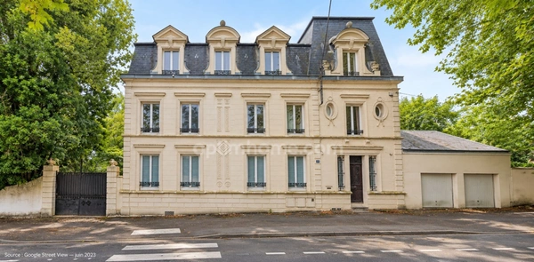 Demeure d'exception XVIIIe-XIXe de 450 m² sur parc clos 1 500 m² : Piscine couverte chauffée, sauna, suites et espace professionnel indépendant 73 m²