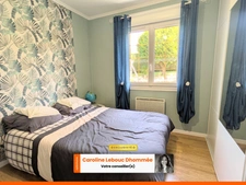 Maison contemporaine rénovée avec sous-sol complet – Prestations de qualité 