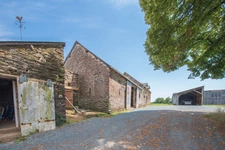 ENSEMBLE IMMOBILIER À RÉNOVER – FORT POTENTIEL – ENTRE GUÉMENÉ-PENFAO ET LA FORÊT DU GÂVRE