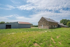 ENSEMBLE IMMOBILIER À RÉNOVER – FORT POTENTIEL – ENTRE GUÉMENÉ-PENFAO ET LA FORÊT DU GÂVRE