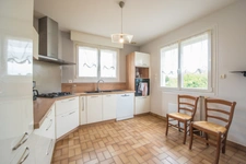 Maison 4 chambres avec terrain constructible à vendre à Guichen – Proche centre-ville