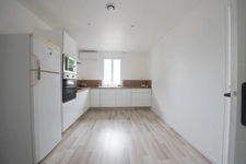 Appartement duplex rénové 3 chambres avec mezzanine proche centre