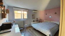 GRANDE MAISON RENOVEE AVEC APPARTEMENT T2 INDEPENDANT ET PISCINE 