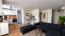BEL APPARTEMENT T2 RENOVE AVEC TERRASSE
