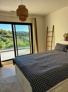 SUPERBE VILLA CONTEMPORAINE DE 5 CHAMBRES AVEC PISCINE SUR SOUS SOL AMENAGEABLE