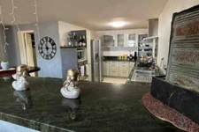 MAISON LOFT DE 165 M² AVEC TERRASSE ET PISCINE