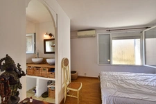 Maison de village au cœur de Lavérune  Charme, espace et multiples possibilités
