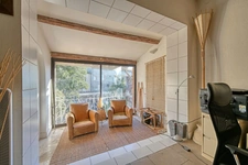 MAISON DE VILLAGE DE 345 M² AVEC JARDIN ET DÉPENDANCES
