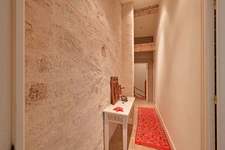 MAISON DE VILLAGE DE 345 M² AVEC JARDIN ET DÉPENDANCES