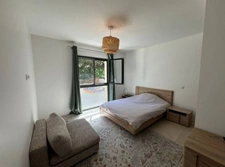 SUPERBE VILLA CONTEMPORAINE DE 5 CHAMBRES AVEC PISCINE SUR SOUS SOL AMENAGEABLE