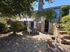 Maison à vendre 4 pièces MORTAGNE SUR SEVRE (85)